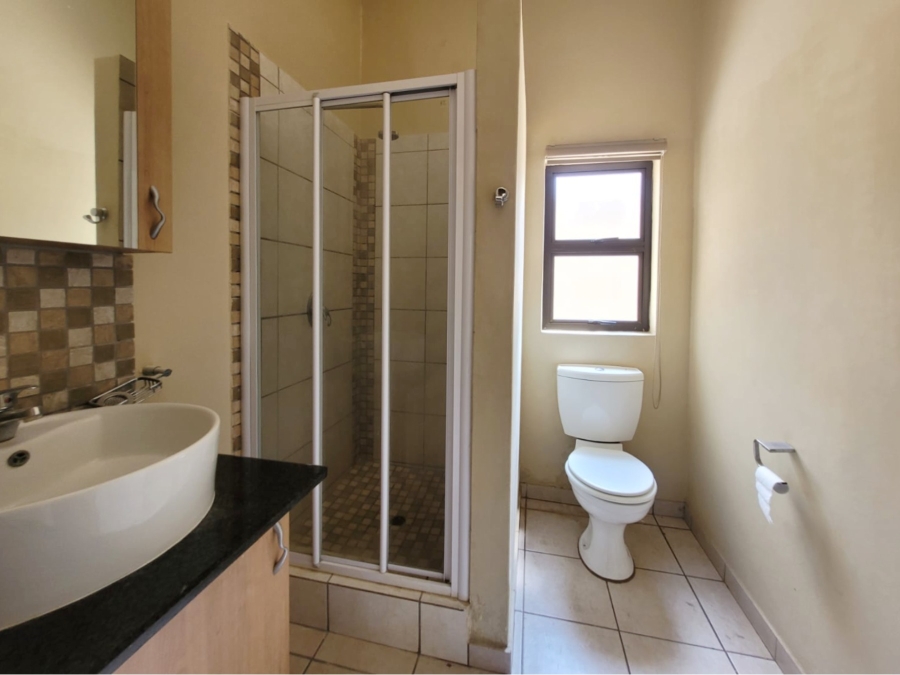 To Let 3 Bedroom Property for Rent in Kosmos North West